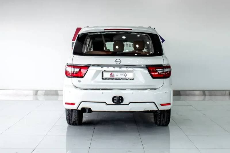 2023 Nissan Patrol thumbnail 5