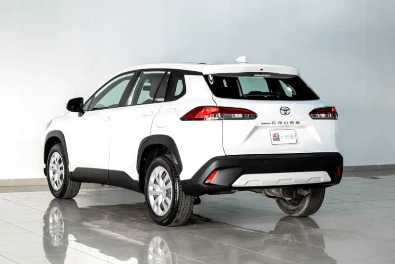 2024 Toyota Corolla Cross thumbnail 6