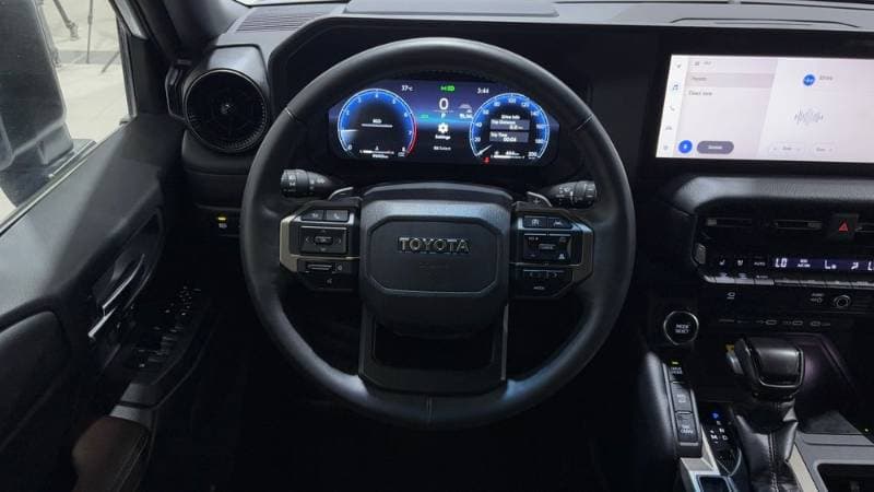 2024 Toyota Land Cruiser Prado thumbnail 6