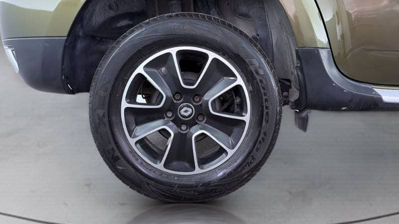2018 Renault Duster thumbnail 9