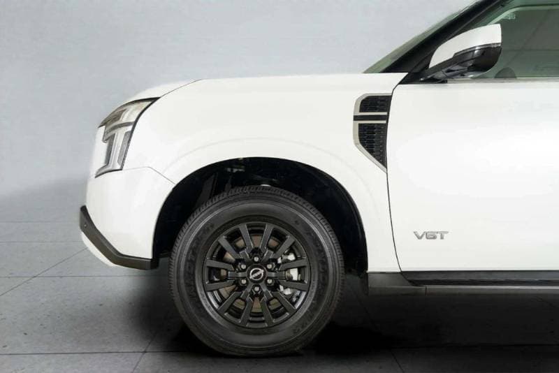 2025 Nissan Patrol thumbnail 10