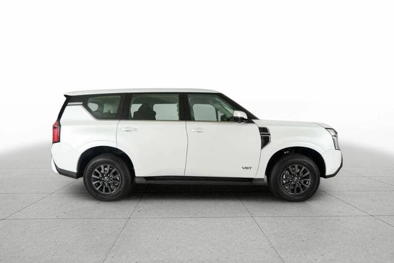 2025 Nissan Patrol thumbnail 2