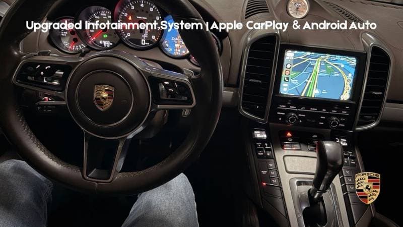2016 Porsche Cayenne thumbnail 2