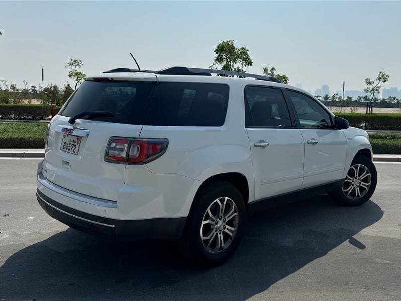 2016 GMC Acadia thumbnail 2