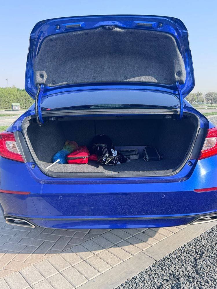 2018 Honda Accord thumbnail 5