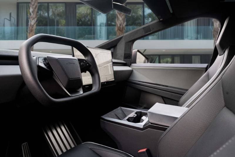 2026 Tesla Cybertruck thumbnail 9