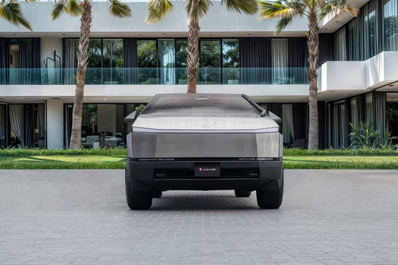 2026 Tesla Cybertruck thumbnail 4