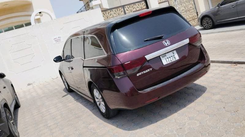 2014 Honda Odyssey thumbnail 3