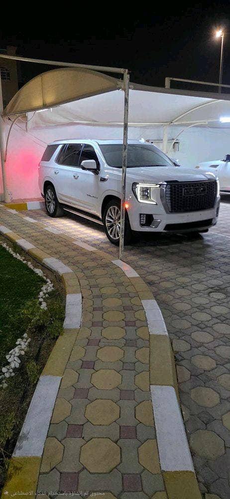 2022 GMC Yukon Denali thumbnail 3