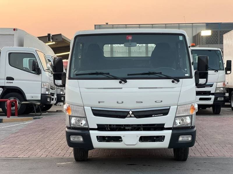 2022 Mitsubishi Canter thumbnail 2
