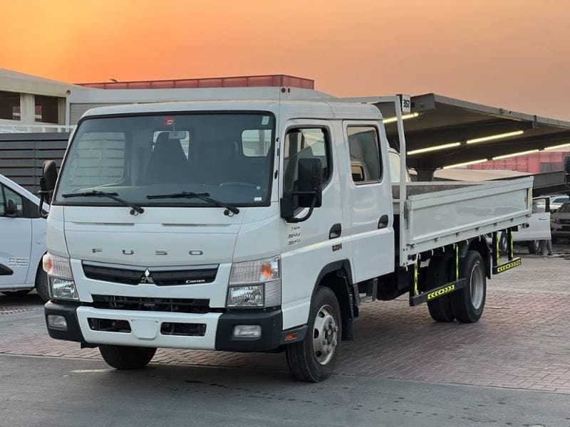 2022 Mitsubishi Canter thumbnail 3