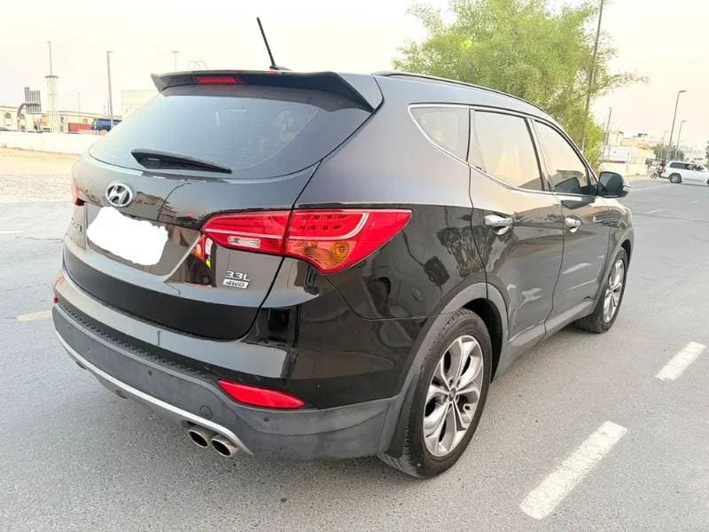 2015 Hyundai Santa Fe thumbnail 3