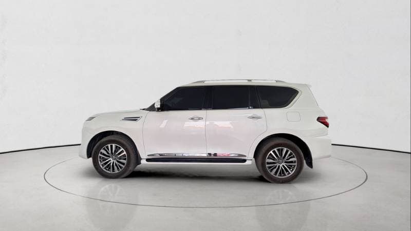 2020 Nissan Patrol thumbnail 3