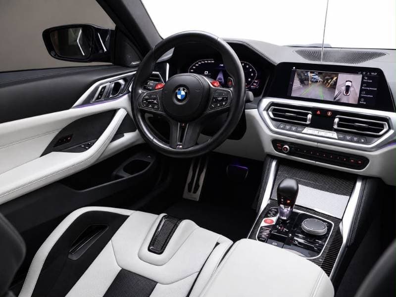 2023 BMW M4 Coupe thumbnail 9