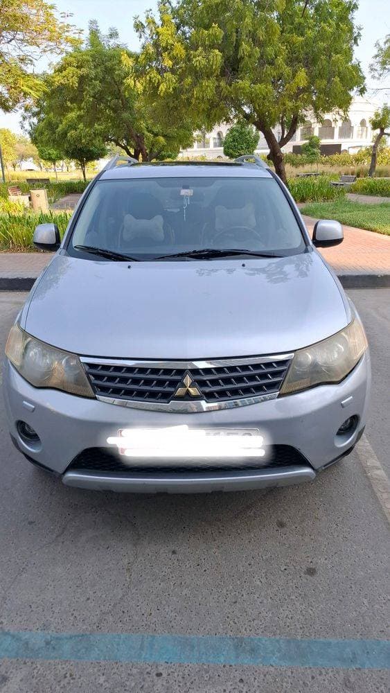 2009 Mitsubishi Outlander thumbnail 4