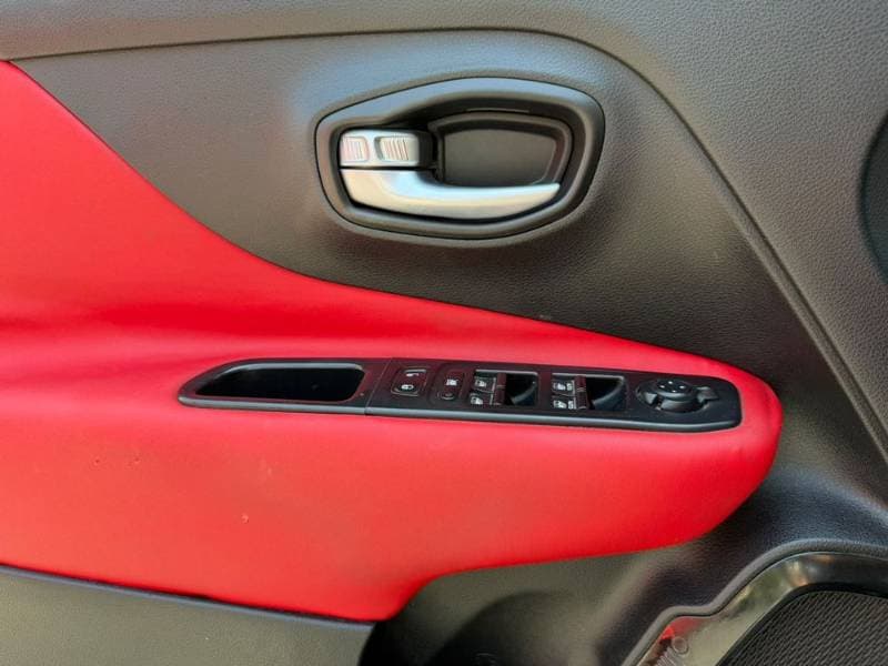 2018 Jeep Renegade thumbnail 7