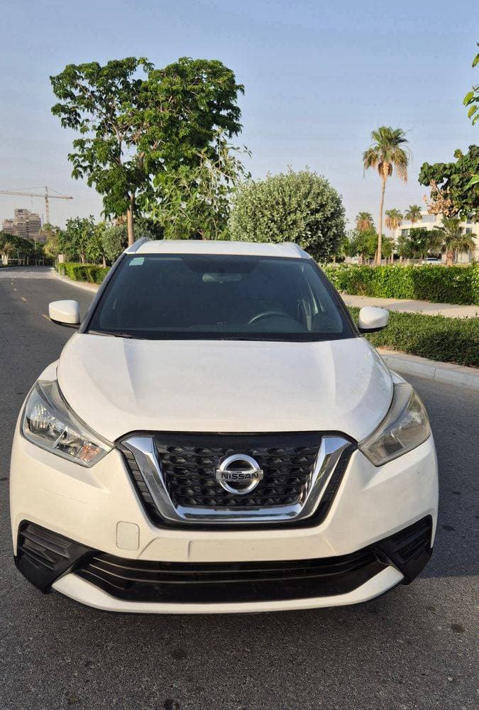 2020 Nissan Kicks thumbnail 2