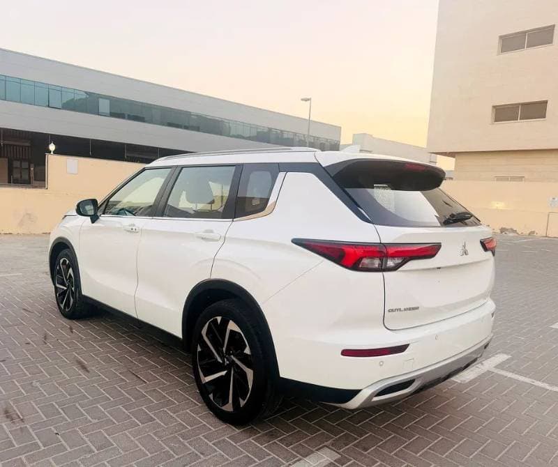 2024 Mitsubishi Outlander
