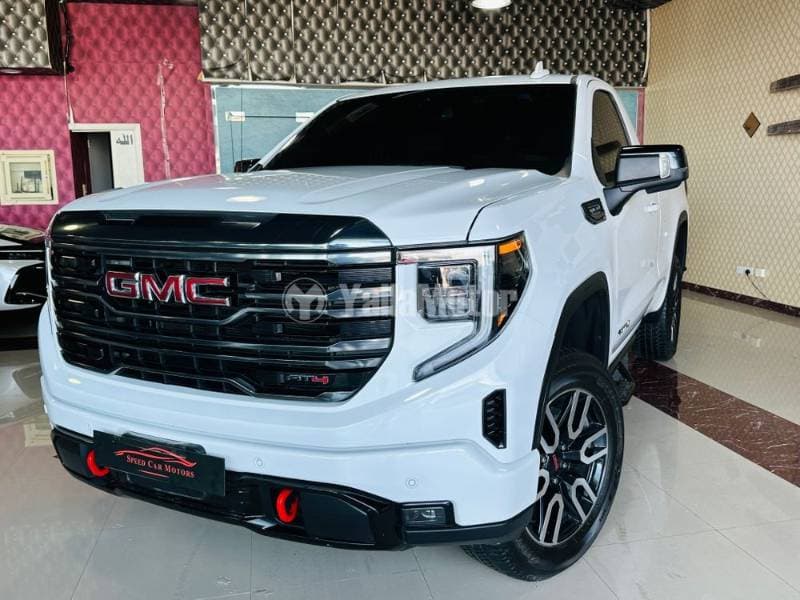 2023 GMC Sierra thumbnail 2
