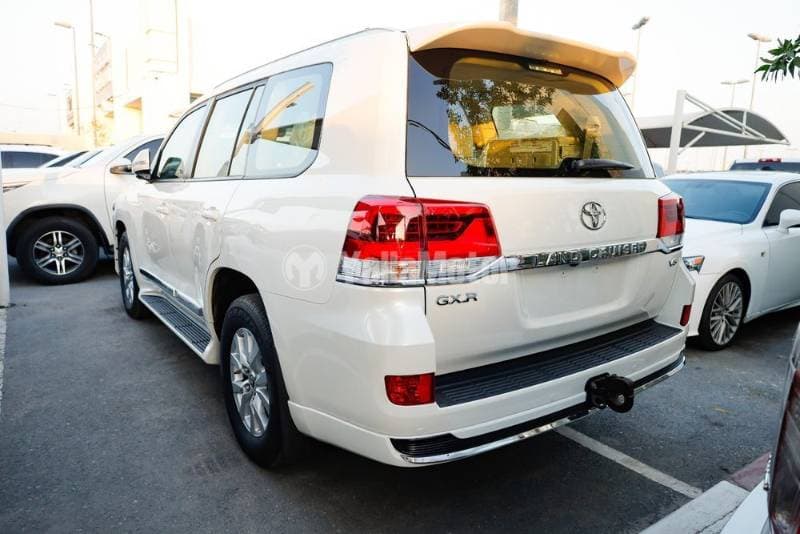 2021 Toyota Land Cruiser thumbnail 4