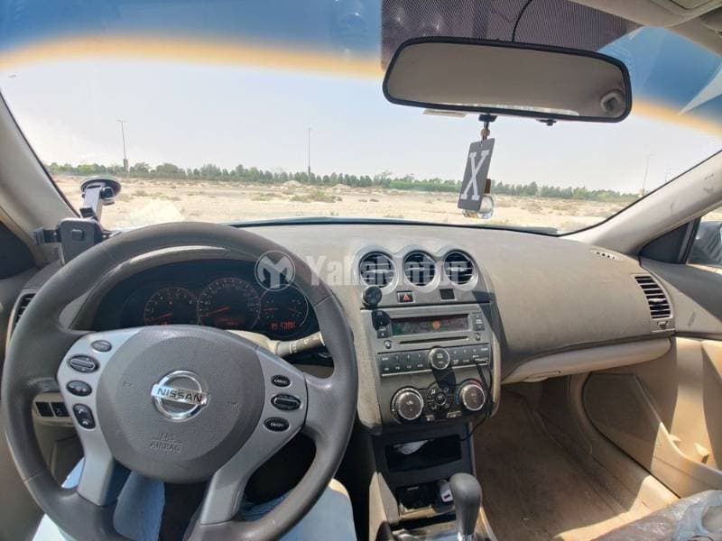 2011 Nissan Altima thumbnail 4