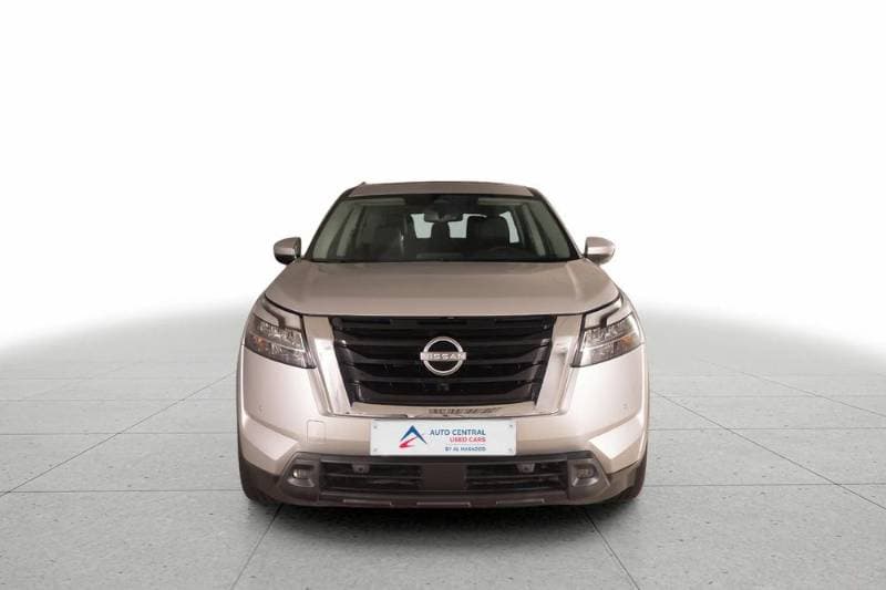 2024 Nissan Pathfinder thumbnail 8