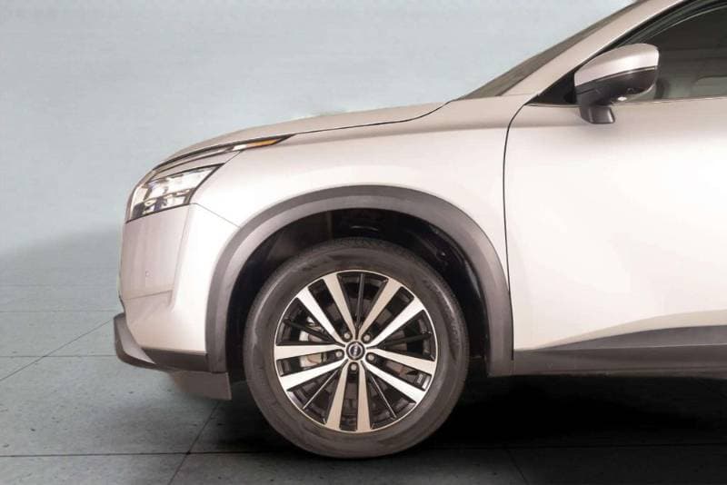 2024 Nissan Pathfinder thumbnail 10