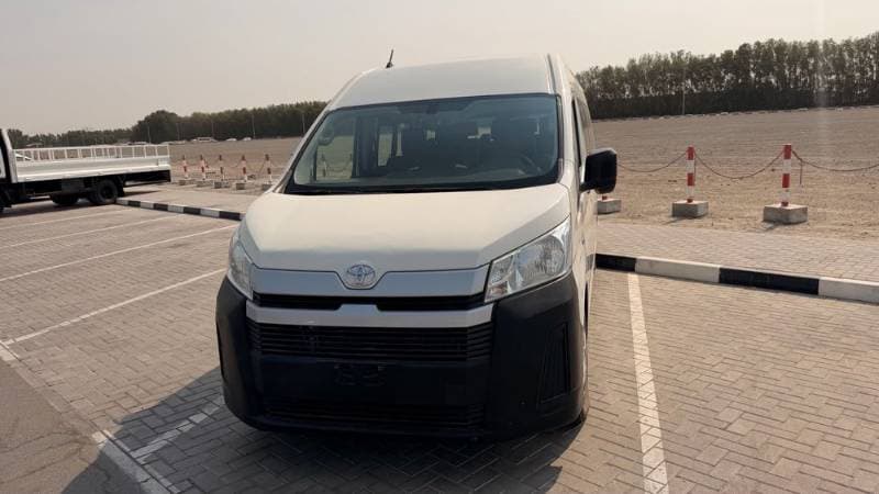 2020 Toyota Hiace thumbnail 3