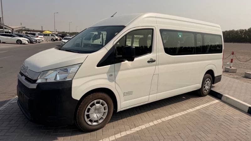 2020 Toyota Hiace thumbnail 2