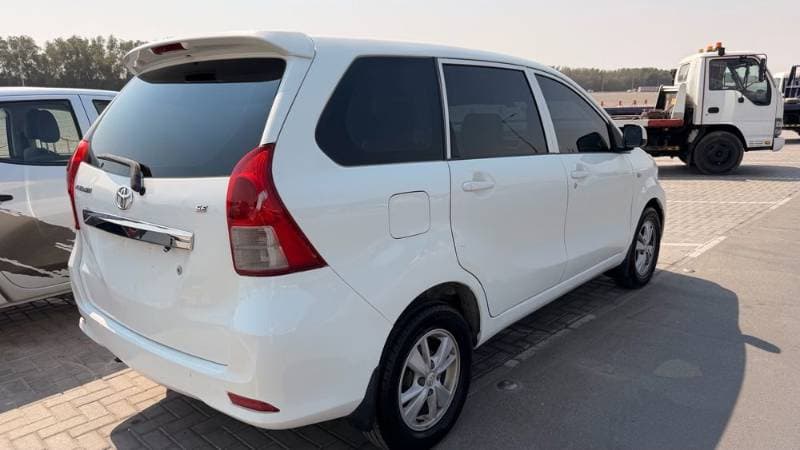 2015 Toyota Avanza thumbnail 4