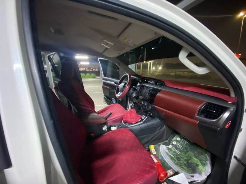 2020 Toyota Hilux thumbnail 5