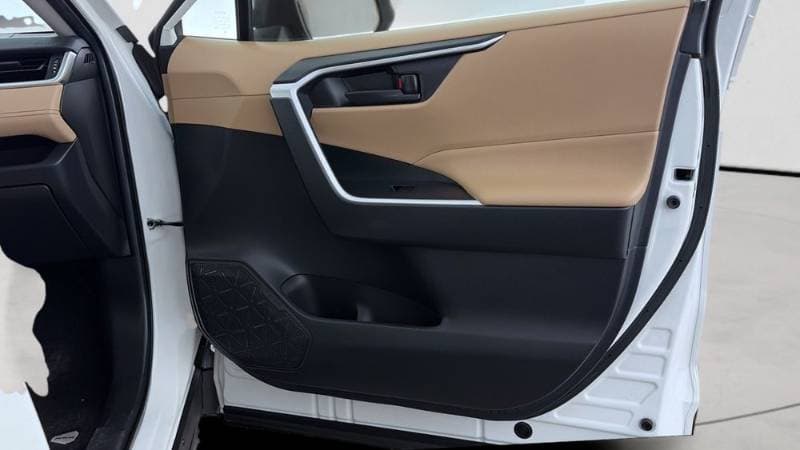2022 Toyota Rav4 thumbnail 8