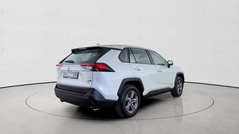 2022 Toyota Rav4 thumbnail 4