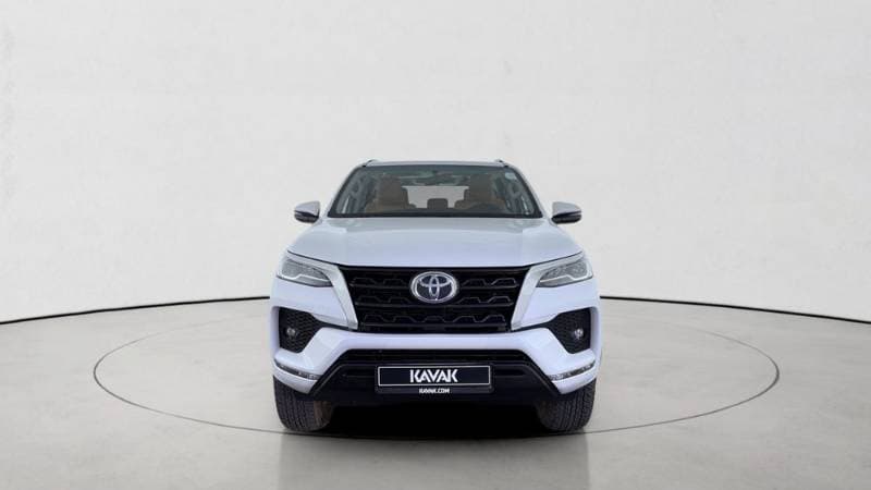 2025 Toyota Fortuner thumbnail 2