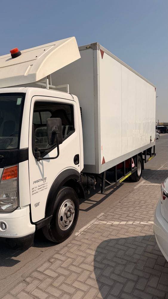 2022 Ashok Leyland Partner thumbnail 2