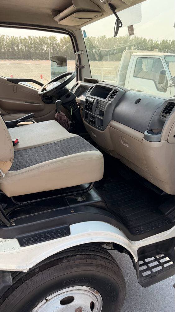 2022 Ashok Leyland Partner thumbnail 10