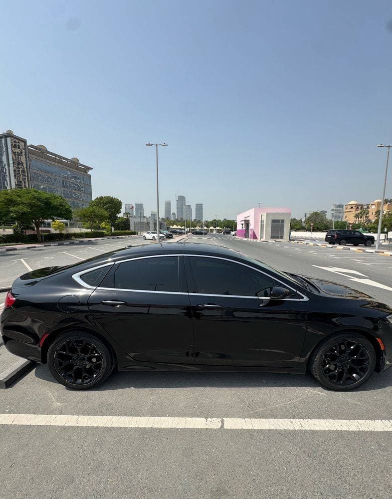 2015 Chrysler 200 thumbnail 2