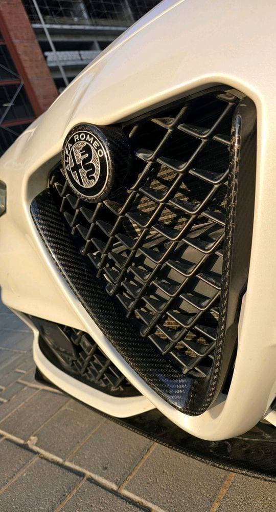 2018 Alfa Romeo Giulia thumbnail 7