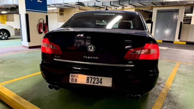 2012 Skoda Superb thumbnail 4