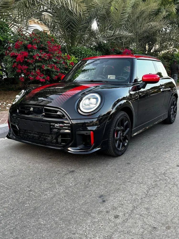 2025 Mini John Cooper Works thumbnail 3