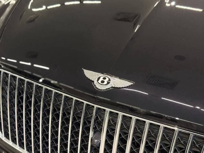 2023 Bentley Bentayga thumbnail 8