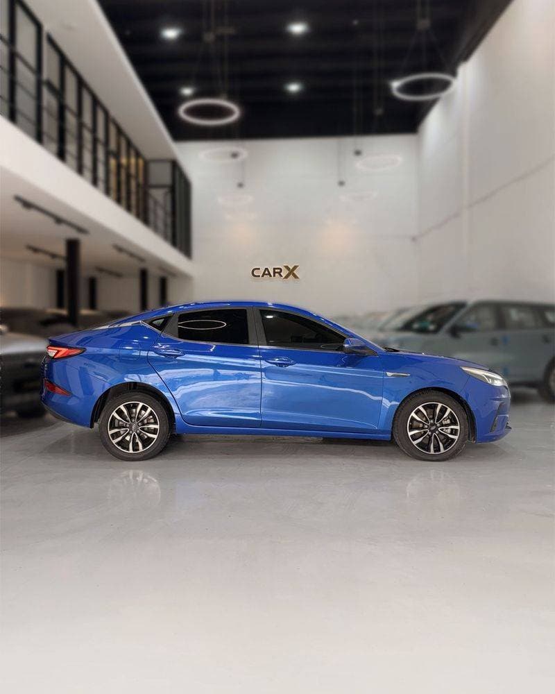 2023 JAC J7 Sportback thumbnail 8