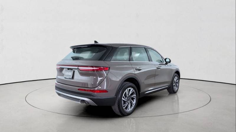 2025 Lincoln Corsair thumbnail 7