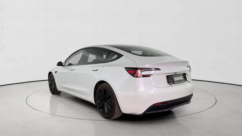 2024 Tesla Model 3 thumbnail 4