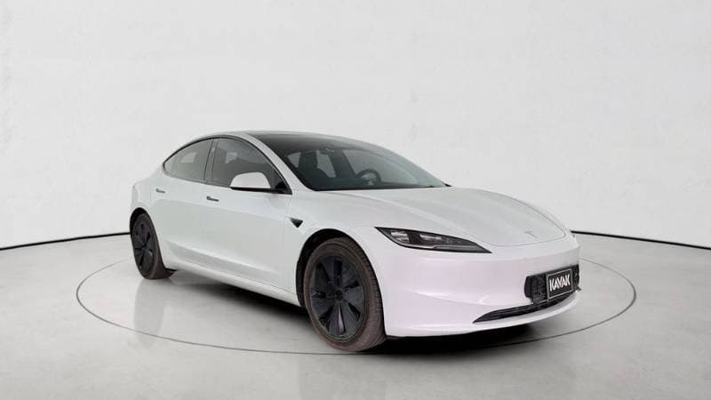 2024 Tesla Model 3 thumbnail 5