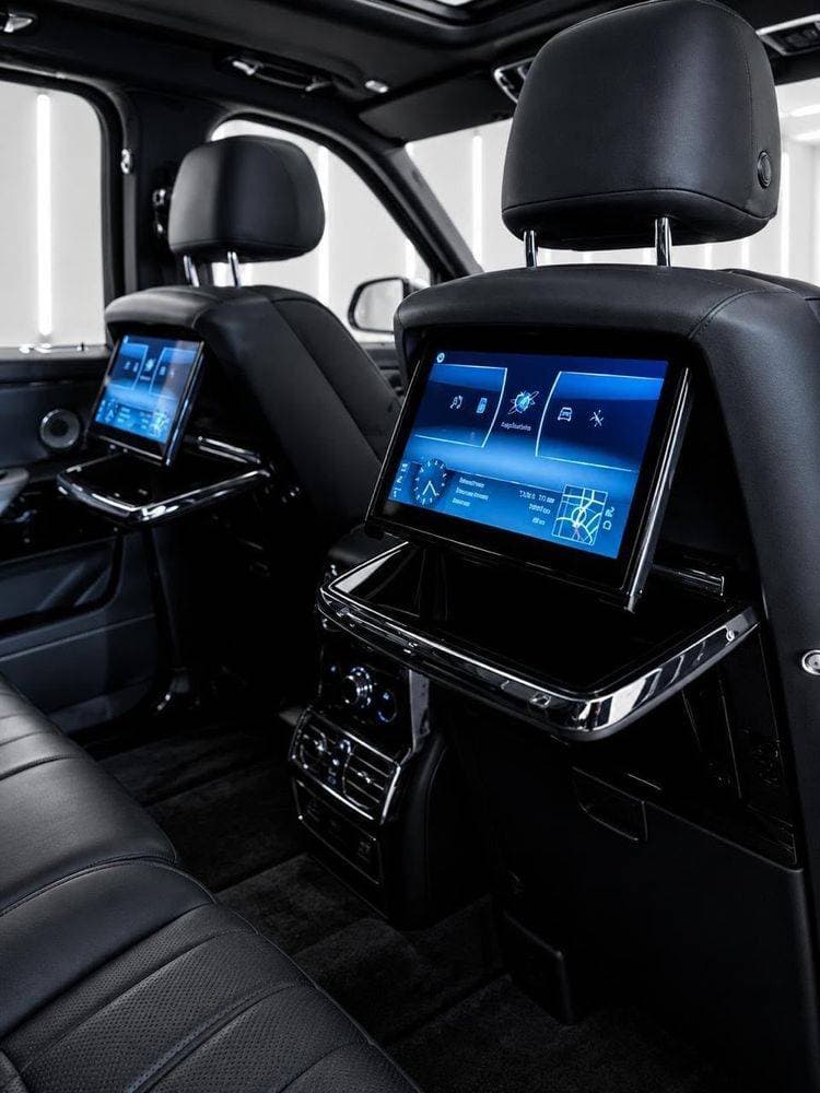 2022 Rolls Royce Cullinan thumbnail 2