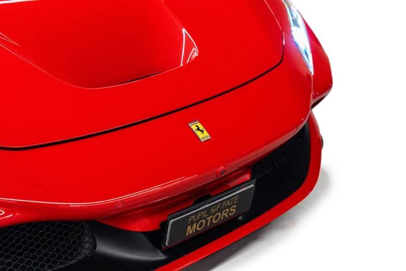 2021 Ferrari F8 Tributo thumbnail 4