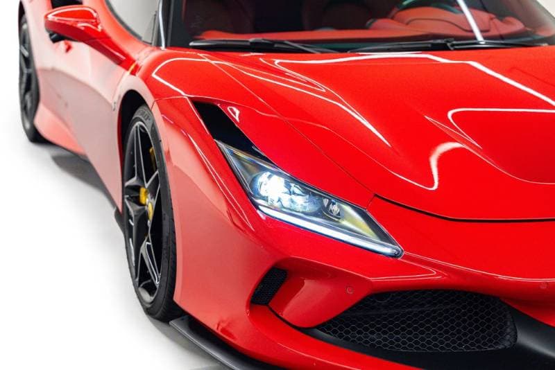 2021 Ferrari F8 Tributo thumbnail 3