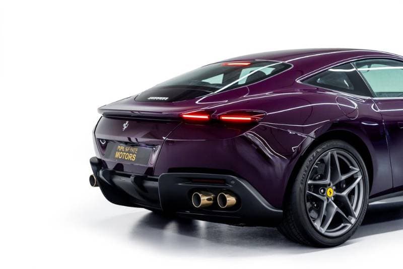 2021 Ferrari Roma thumbnail 6