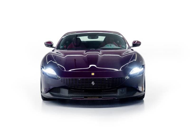 2021 Ferrari Roma thumbnail 2